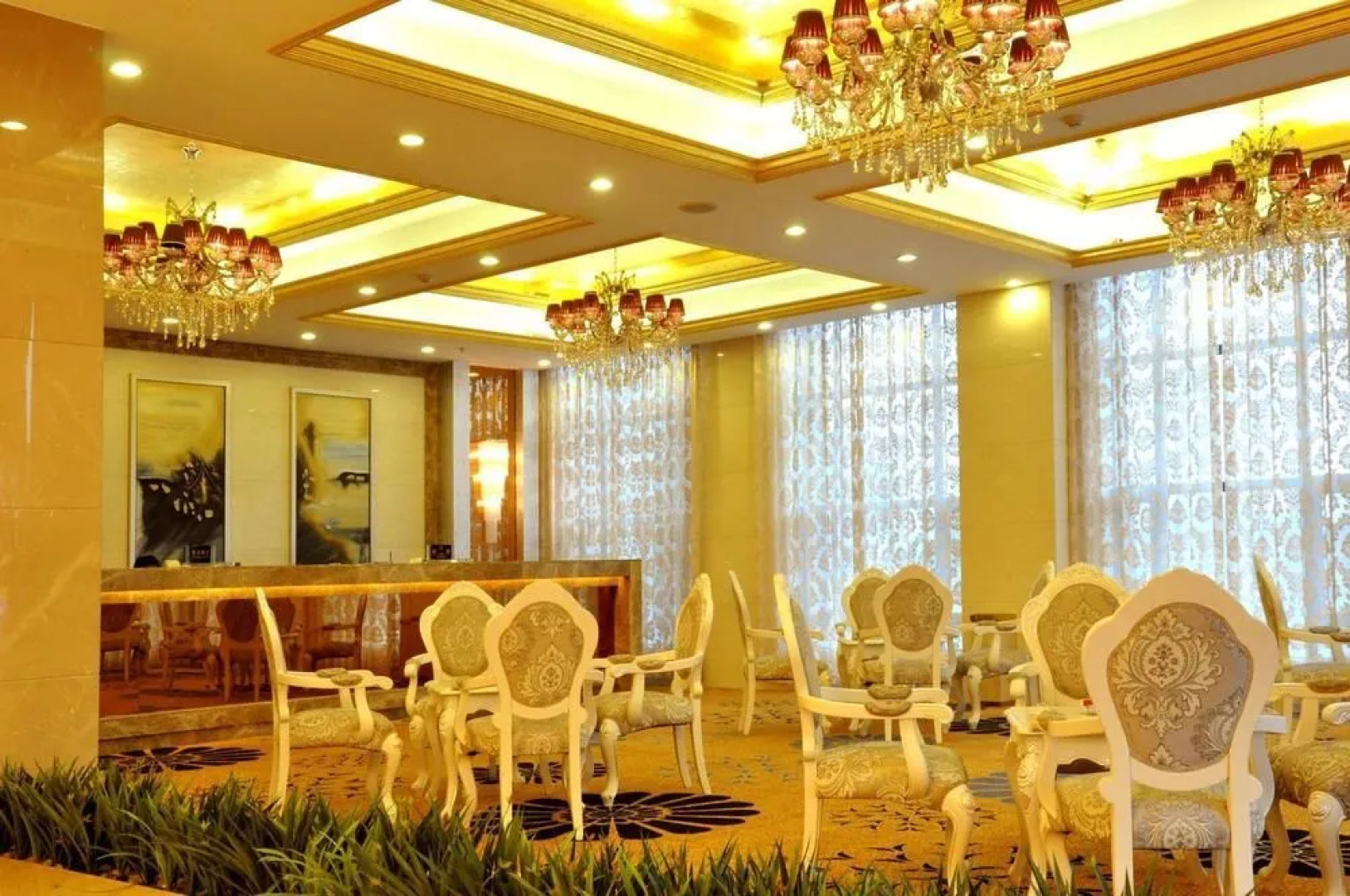 Manhattan International Hotel