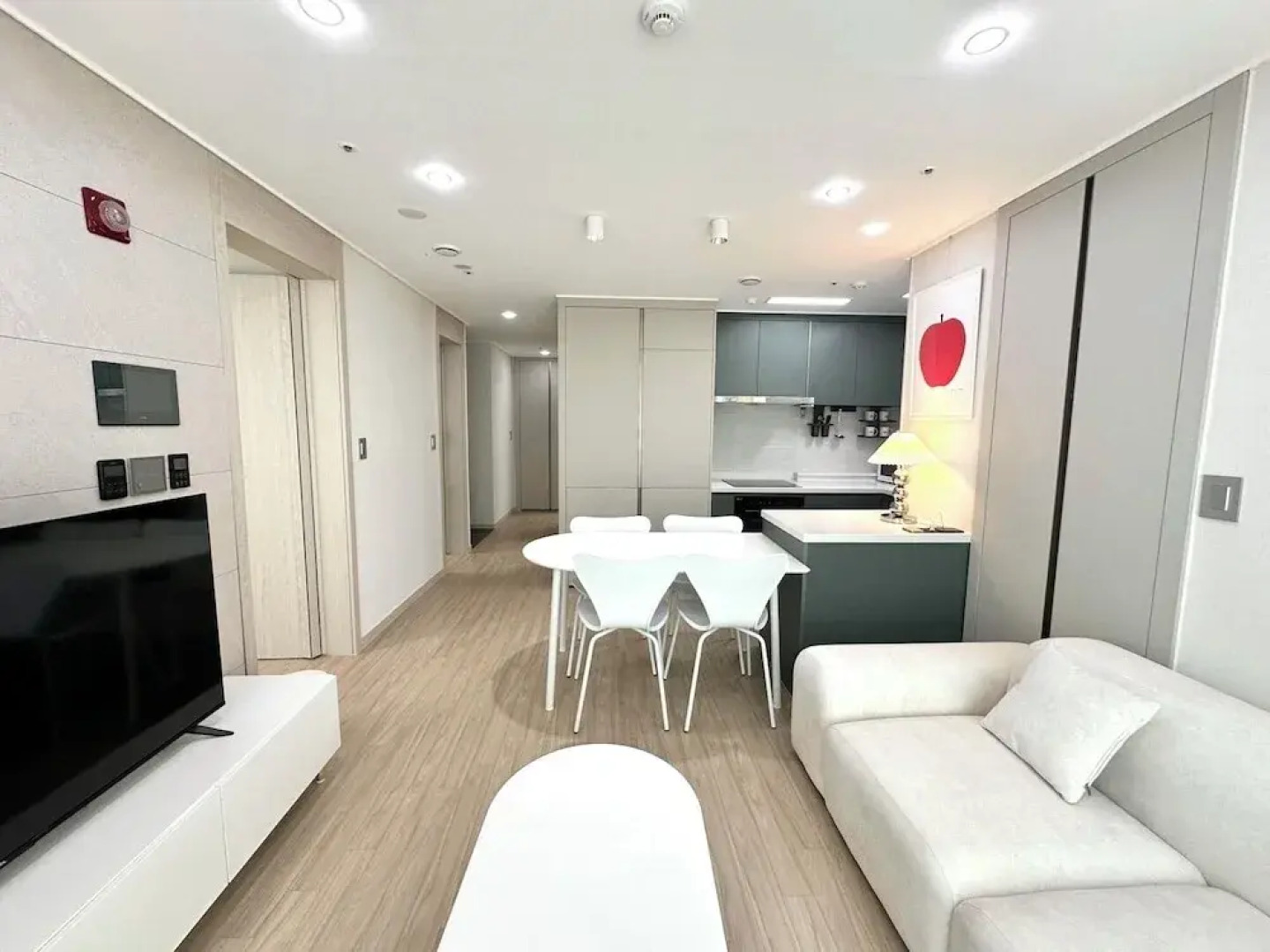 The November Stay Guri