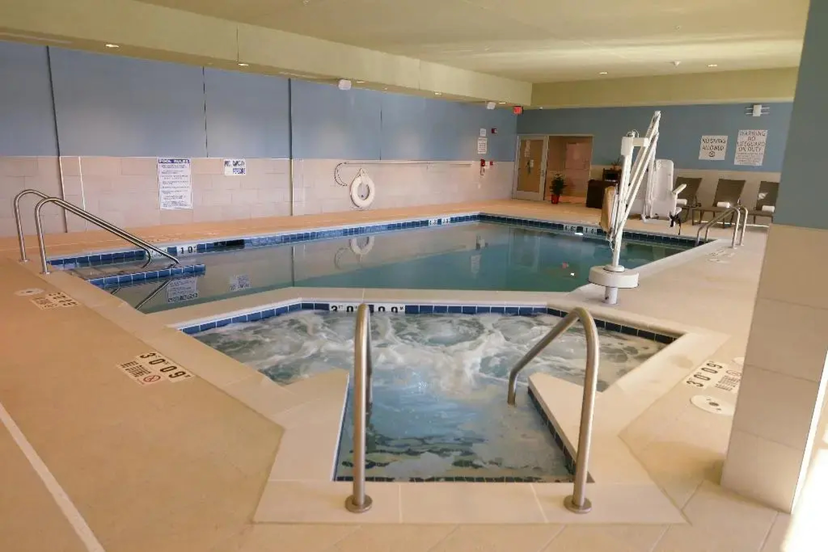 Holiday Inn Express & Suites Onalaska La Crosse Area by IHG