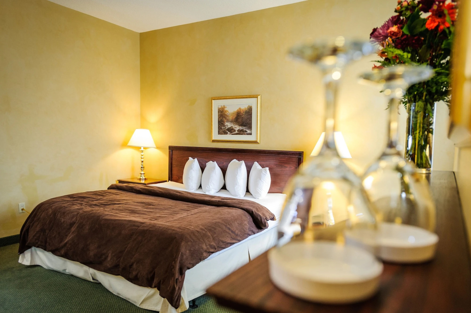 Peterborough Inn & Suites Hotel