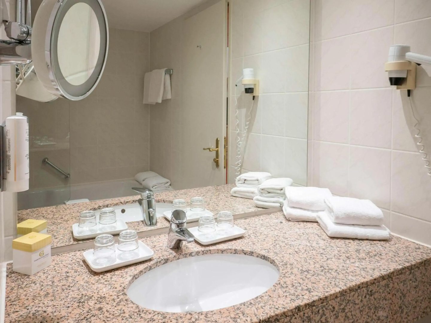 Atomis Hotel Munich Airport