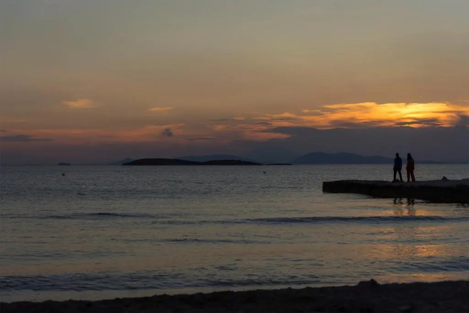 Amazing Seafront Apartment Athens Riviera