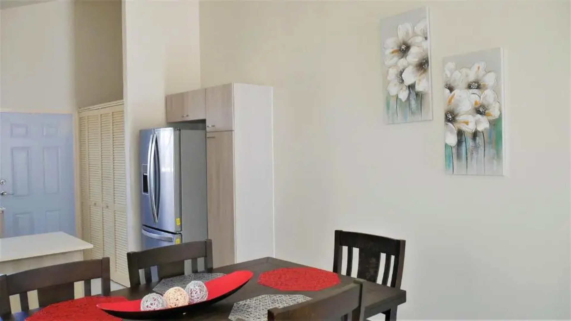 Lux Sea View Camelot Village Discovery Bay