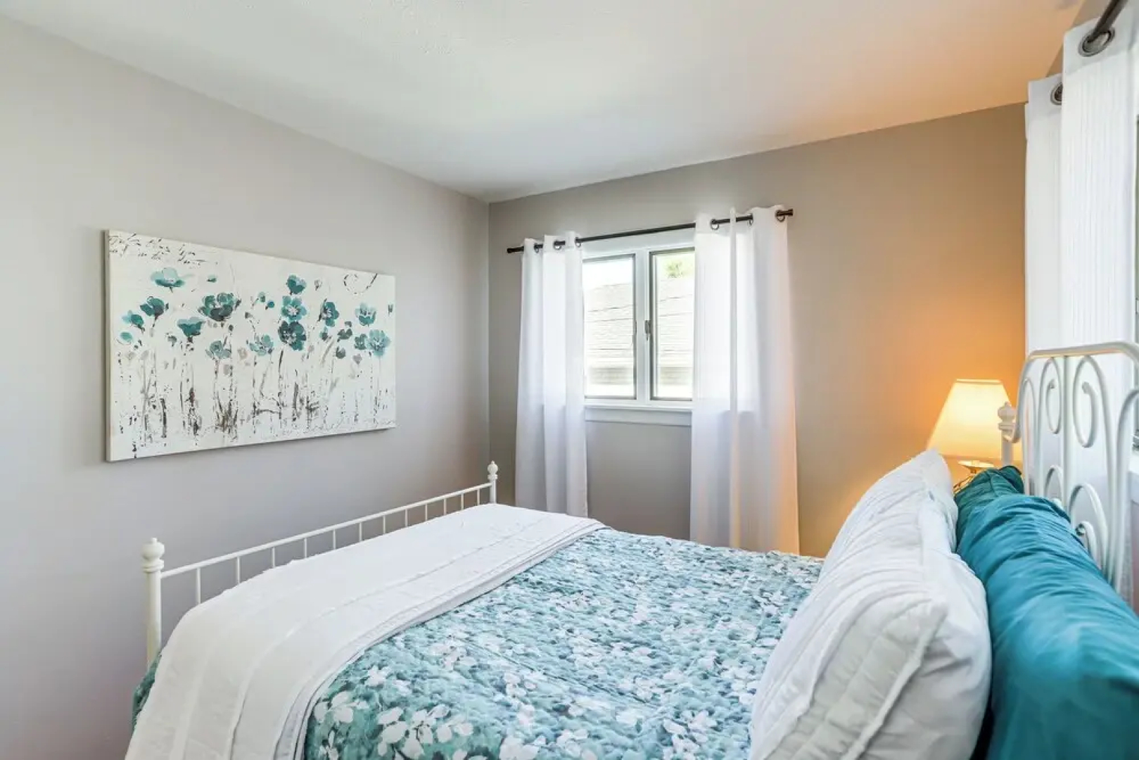 Waterfront Port Clinton Cottage: 5 Mi to Lake Erie