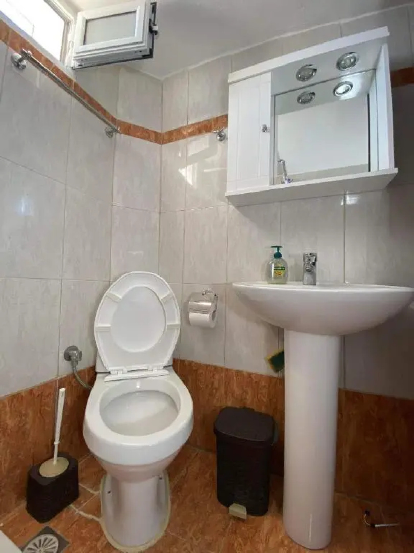 Giannis-Kleopatra House 1
