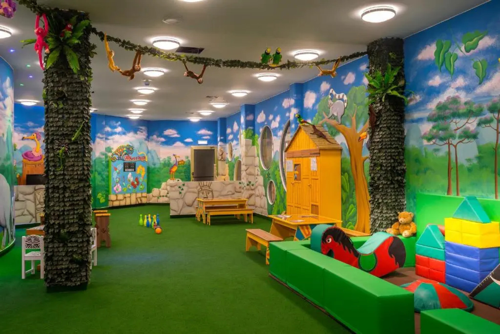 Leonardo Laura Beach & Splash Resort