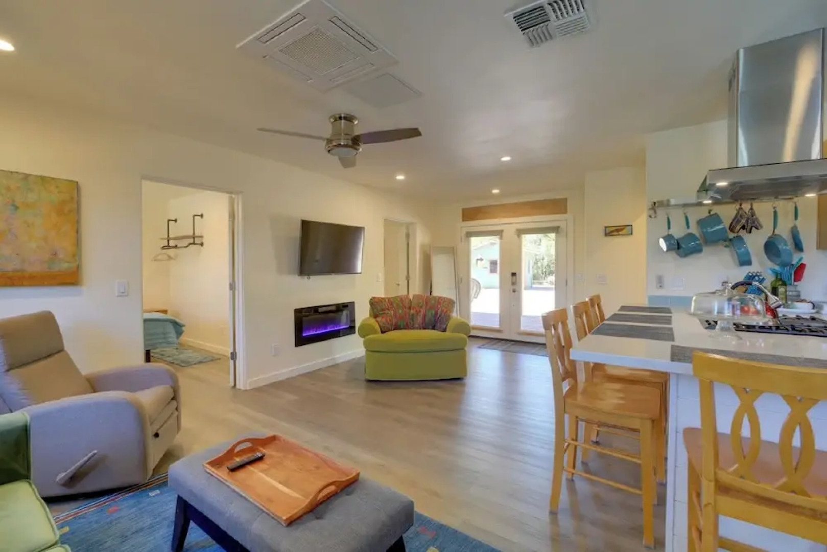 Old Town Cottonwood Cottage w/ Yard, Pets Welcome