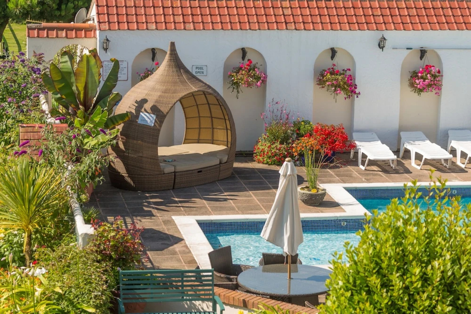 Beau Vallon Holiday Apartments