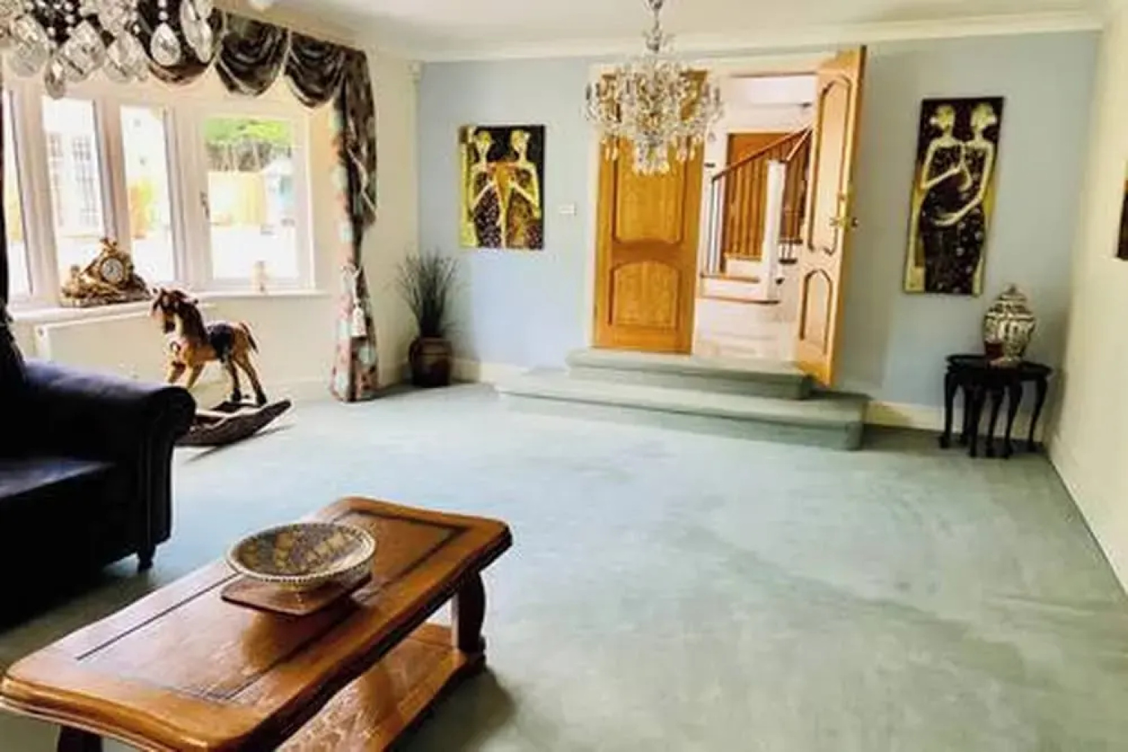 Stratford 4 BR Family Mansion With Pool, Gym & BBQ