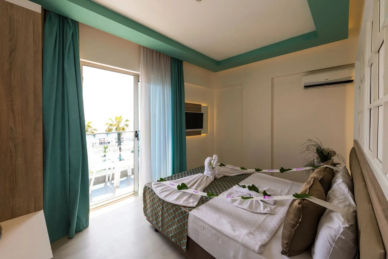 Kleopatra Life Hotel & SPA