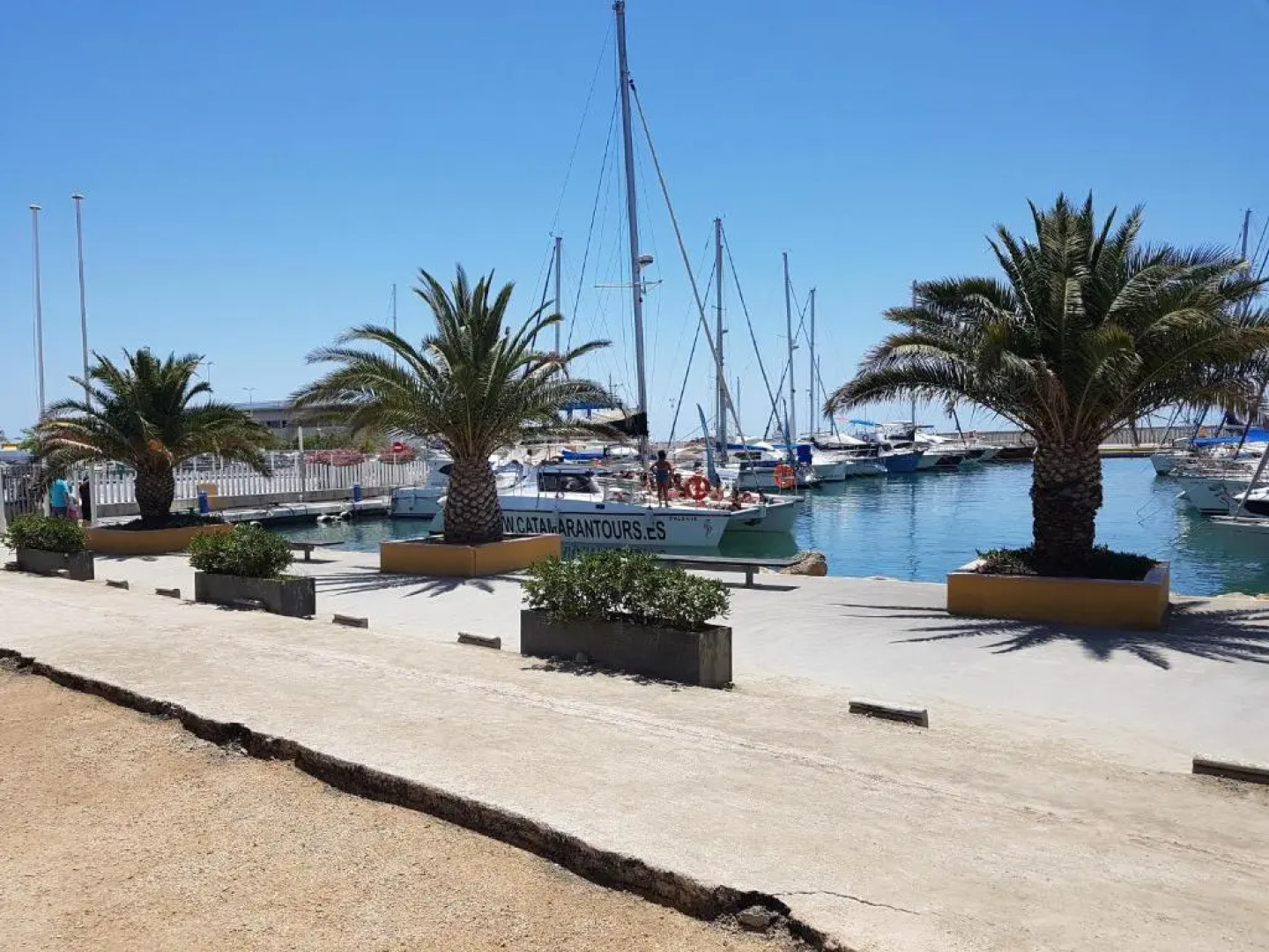 Stor våning i Caleta Hamn