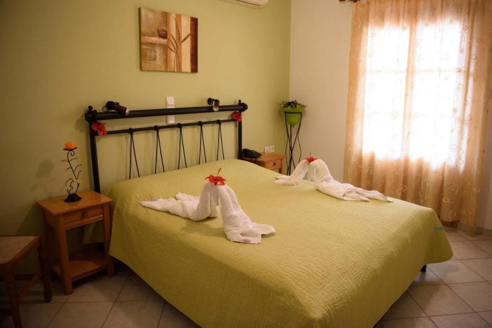 Amphitrite Apartments