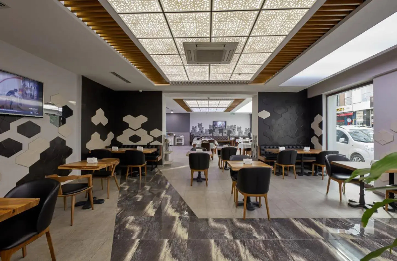 Arus Hotel