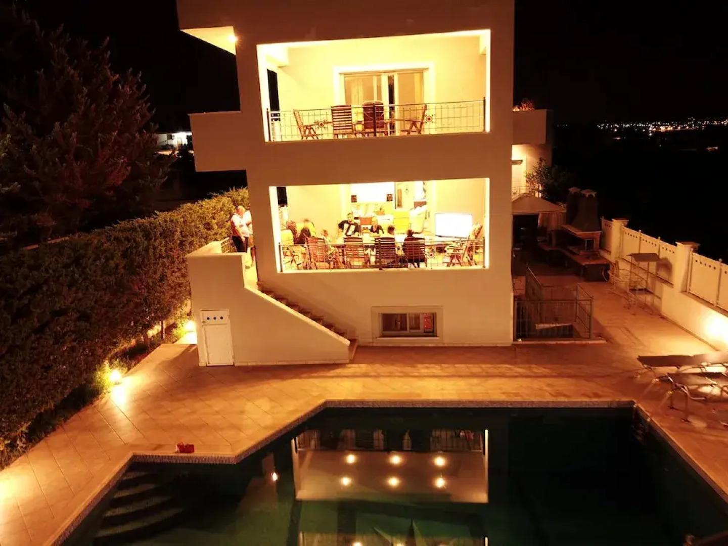 Villa d'Irene-near athens airport , 200 meters from the beach davis