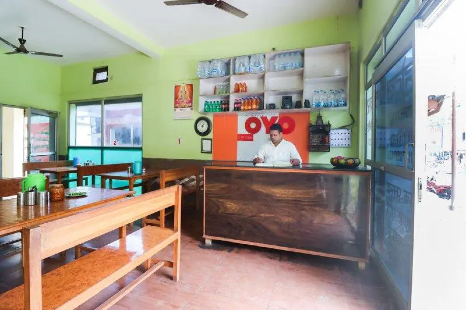 OYO Flagship 48702 Hotel Omkar