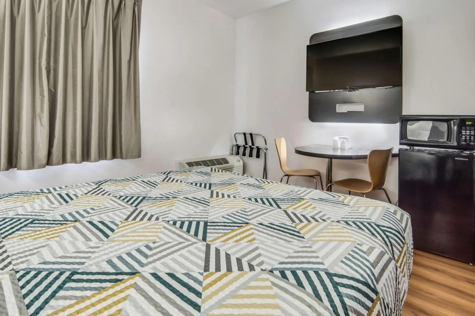 Motel 6 Cleburne, TX