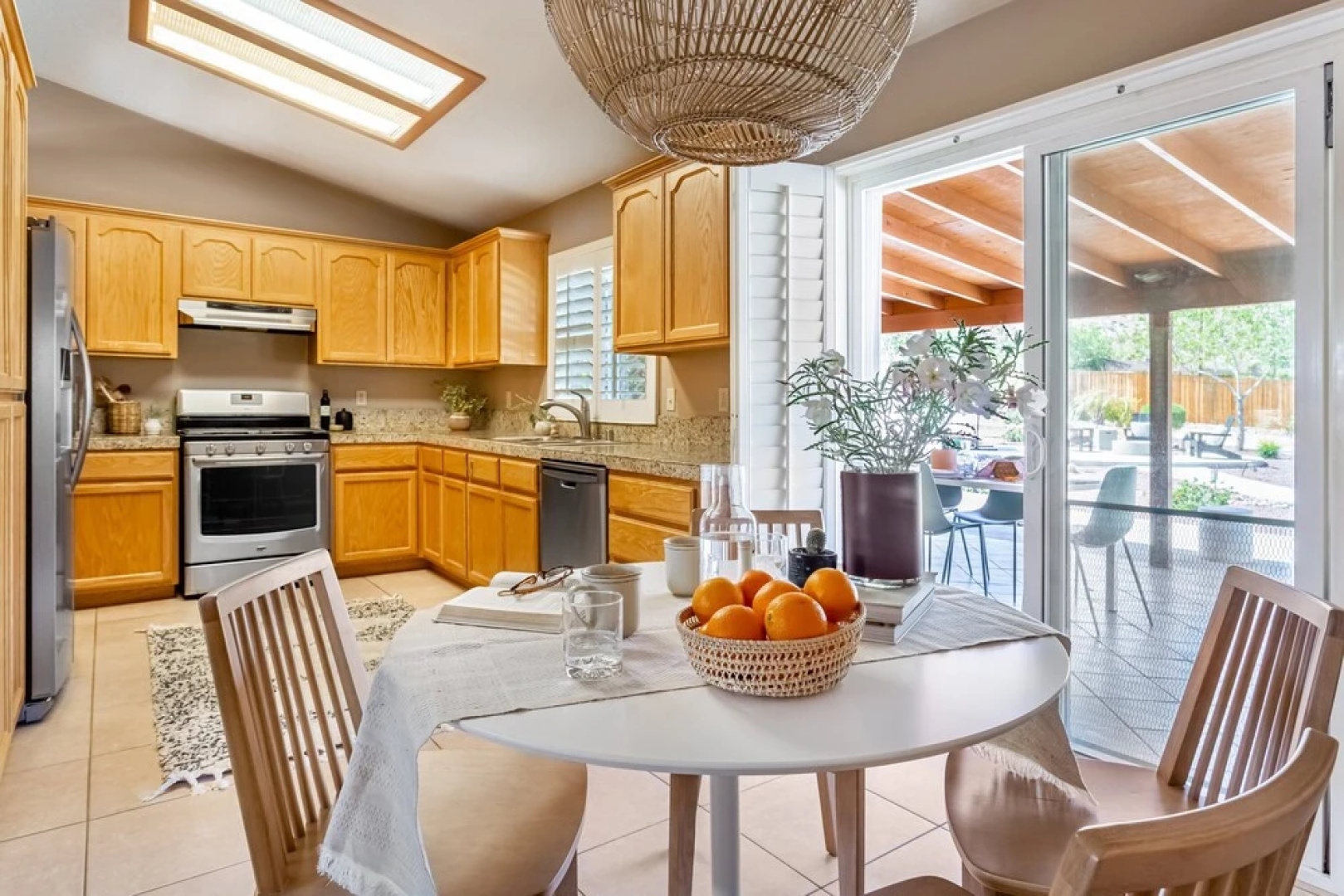 Desert Bloom by Avantstay Incredible Oasis w/ Dreamy Backyard & Patio