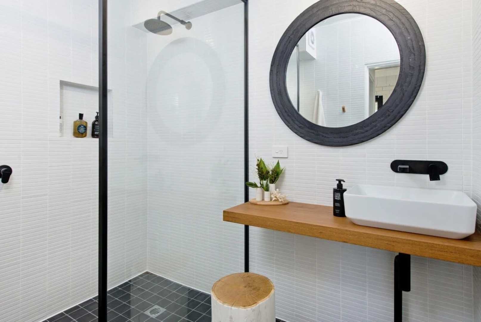 Hutchies On The Beach at Hat Head