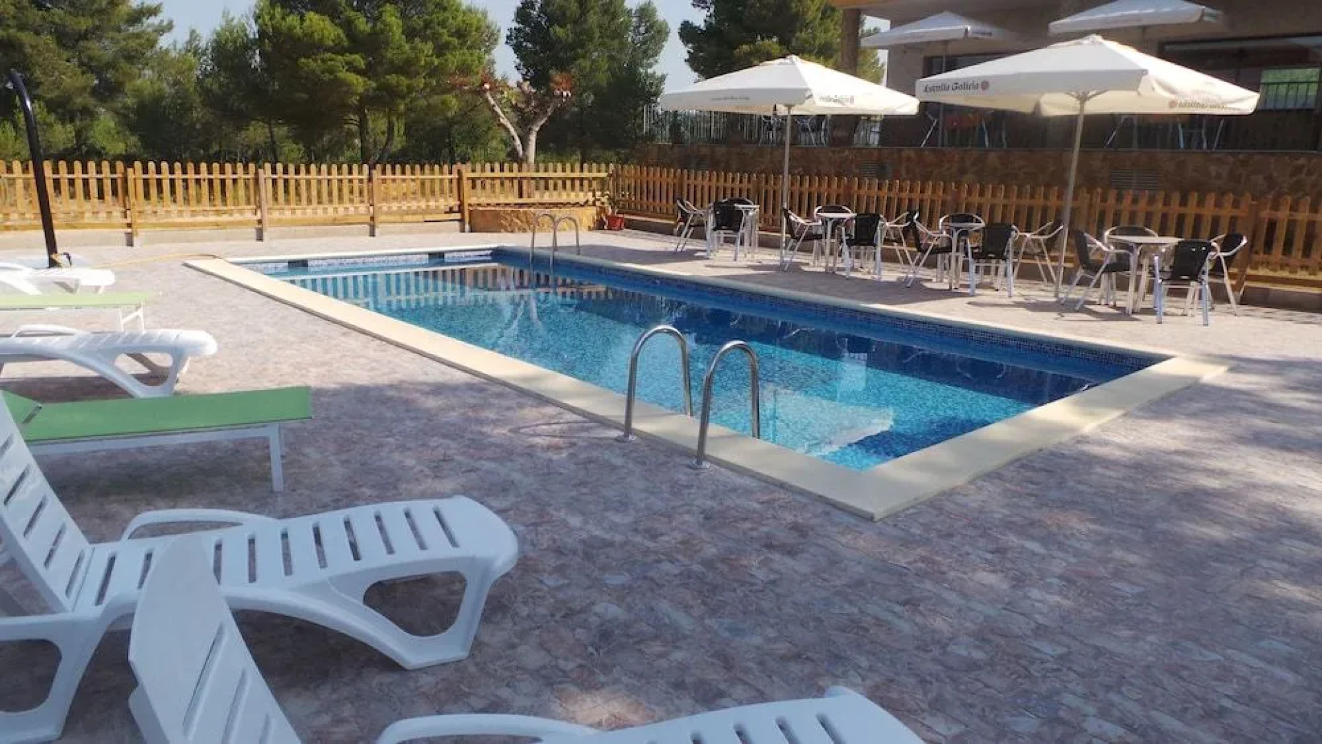 Hotel Restaurante Rural Cau Blanch