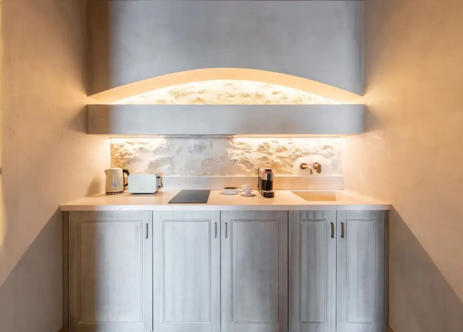 Inotropes Boutique Suites - Adults Only