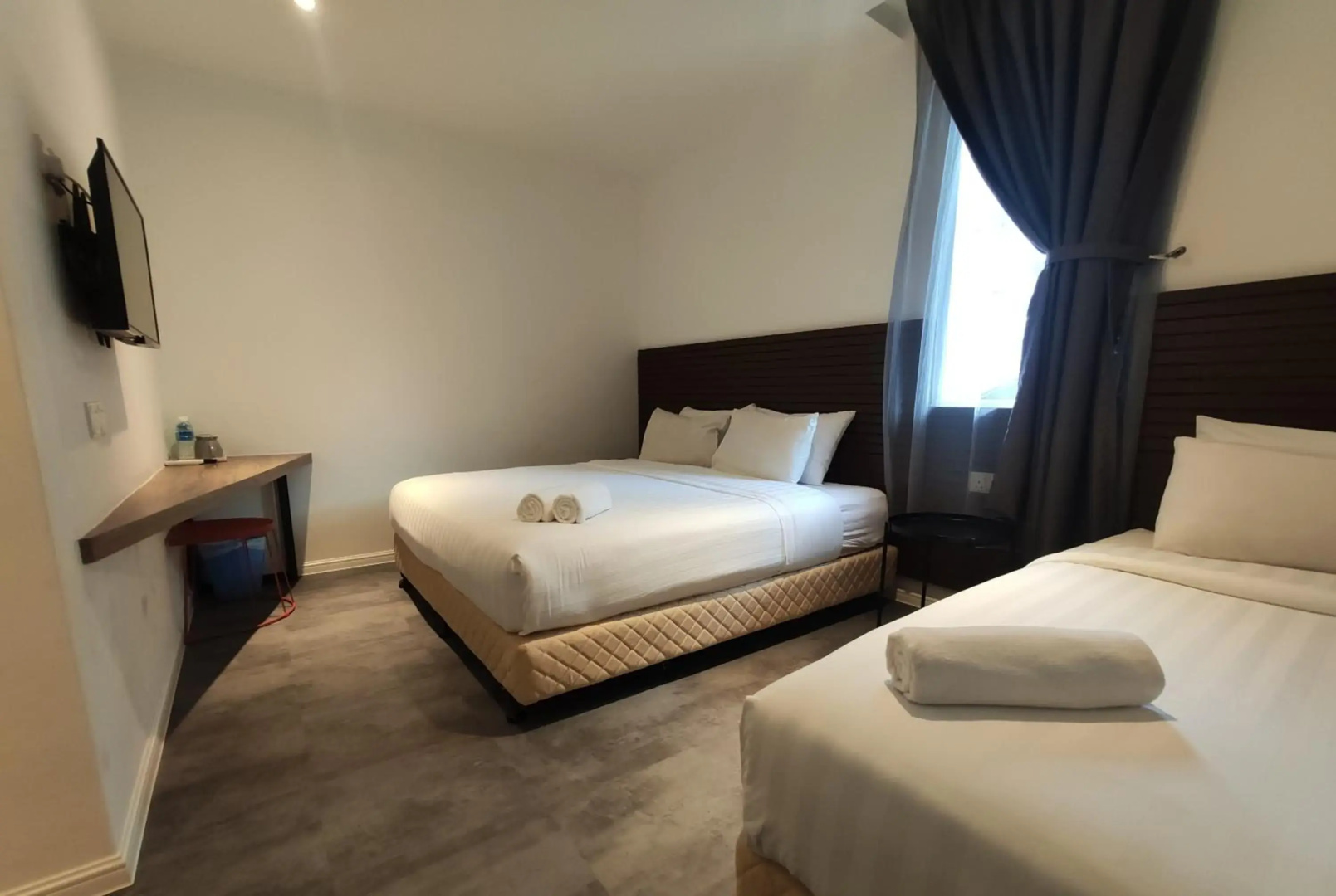T Hotel Tandop