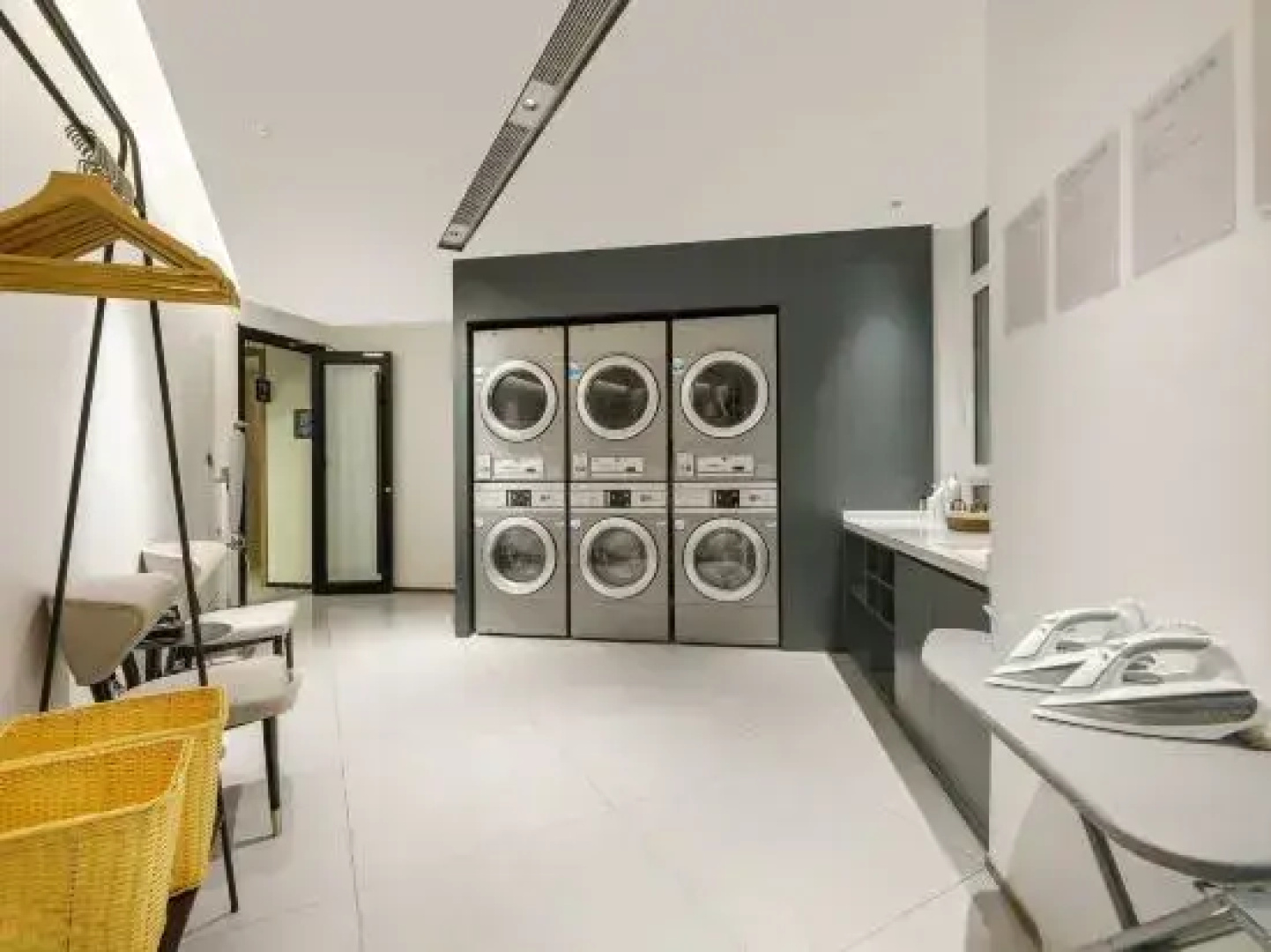 Madison Hotel Dingxi