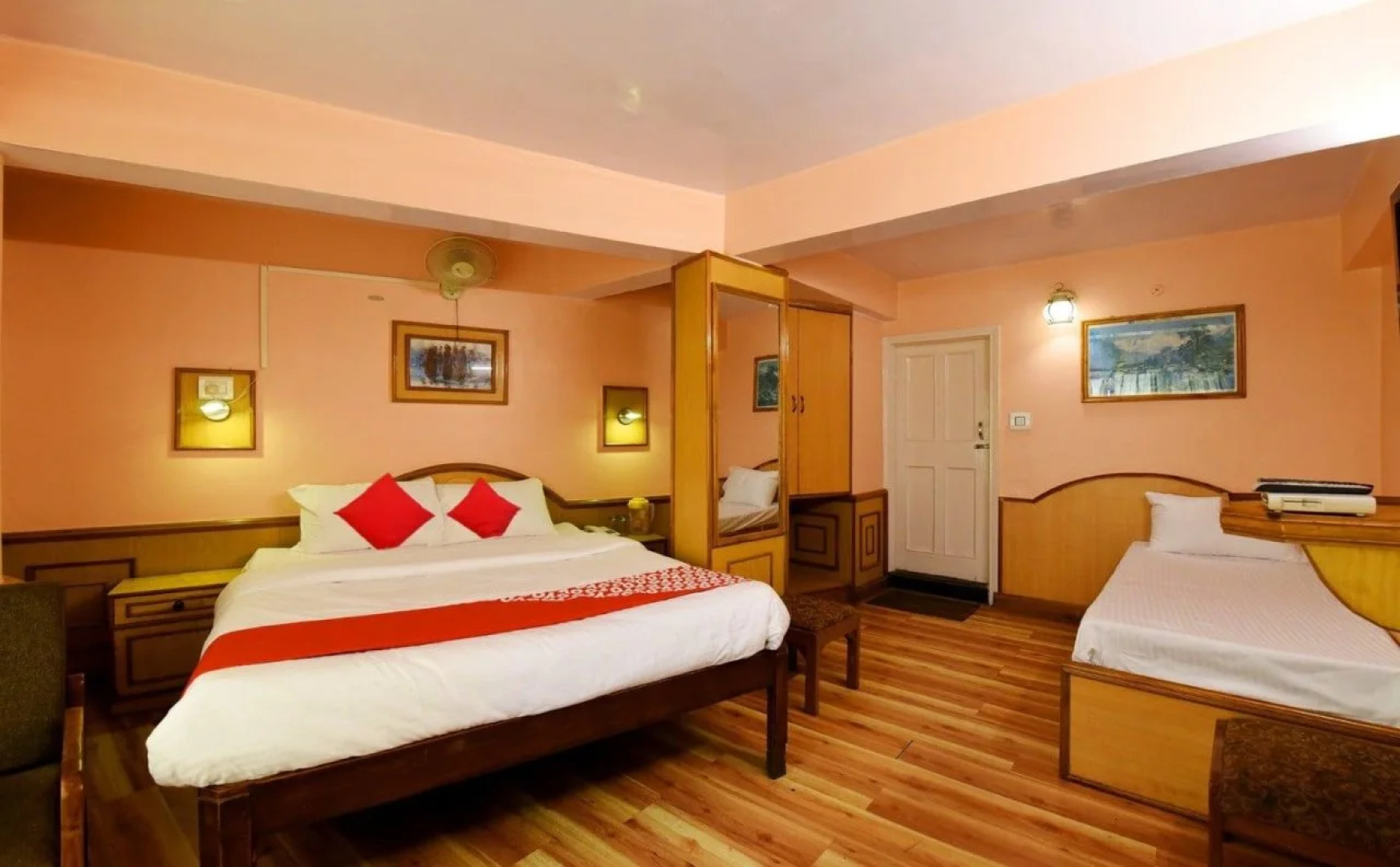 Hotel Samrat Regency