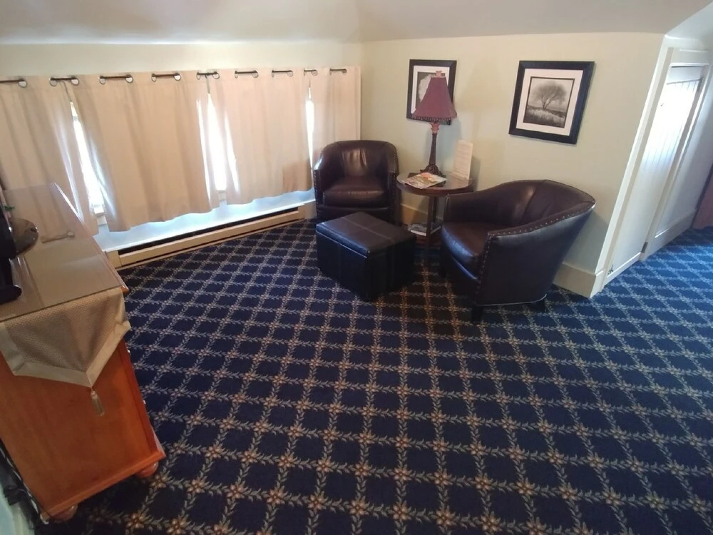 Goldsmith's Riverfront Inn