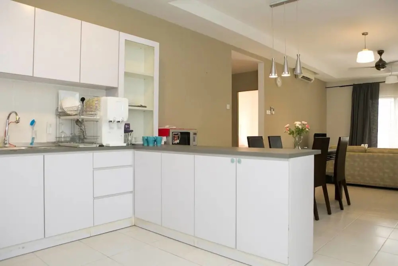 Homely Condo Near Embassy Row