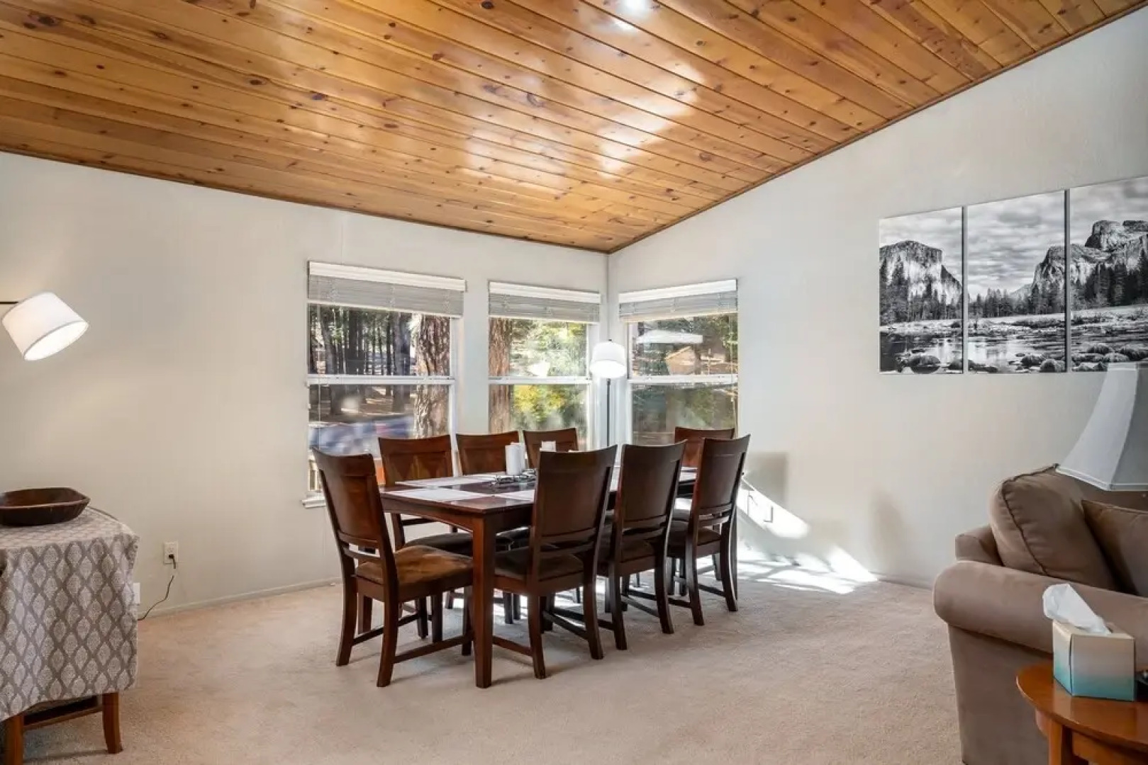 Wolf Den - Check out the Beach, Country Club, Golf Course Enjoy the Wifi, Central Heat and Air Conditioning. Near Yosemite by Redawning