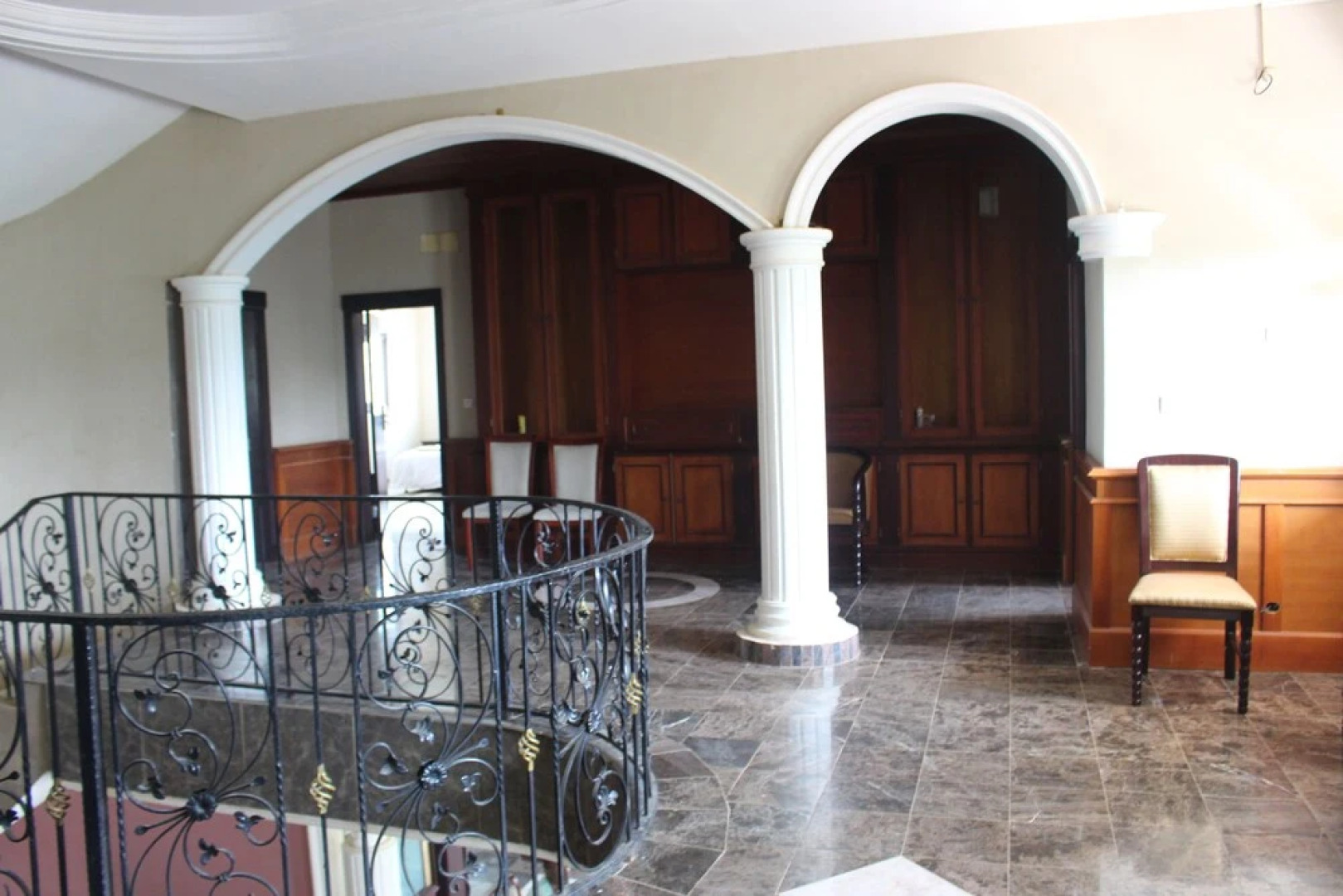 Les Berges De La Lobe