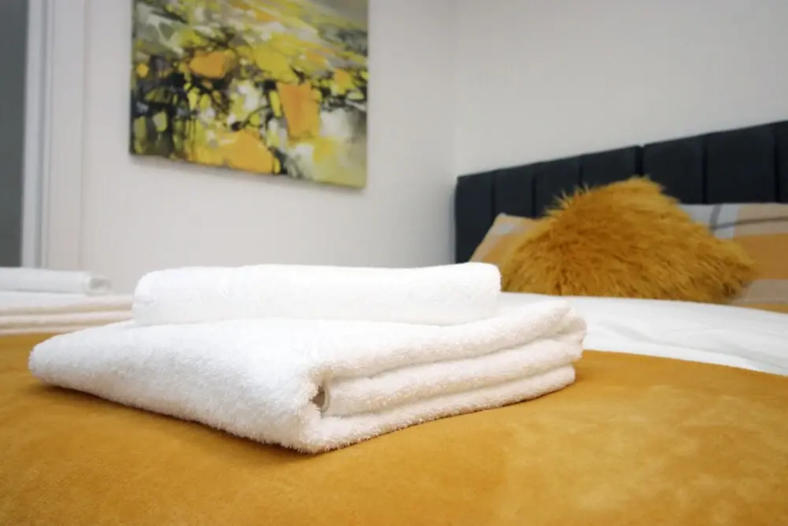 Stay Central - Heritage 24