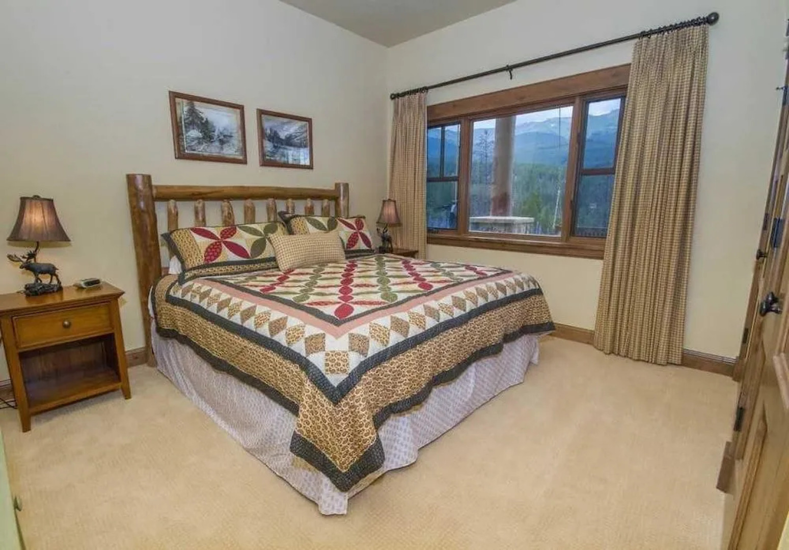 Cloud Peak Vista Peak 7 Private Home with Hot Tub