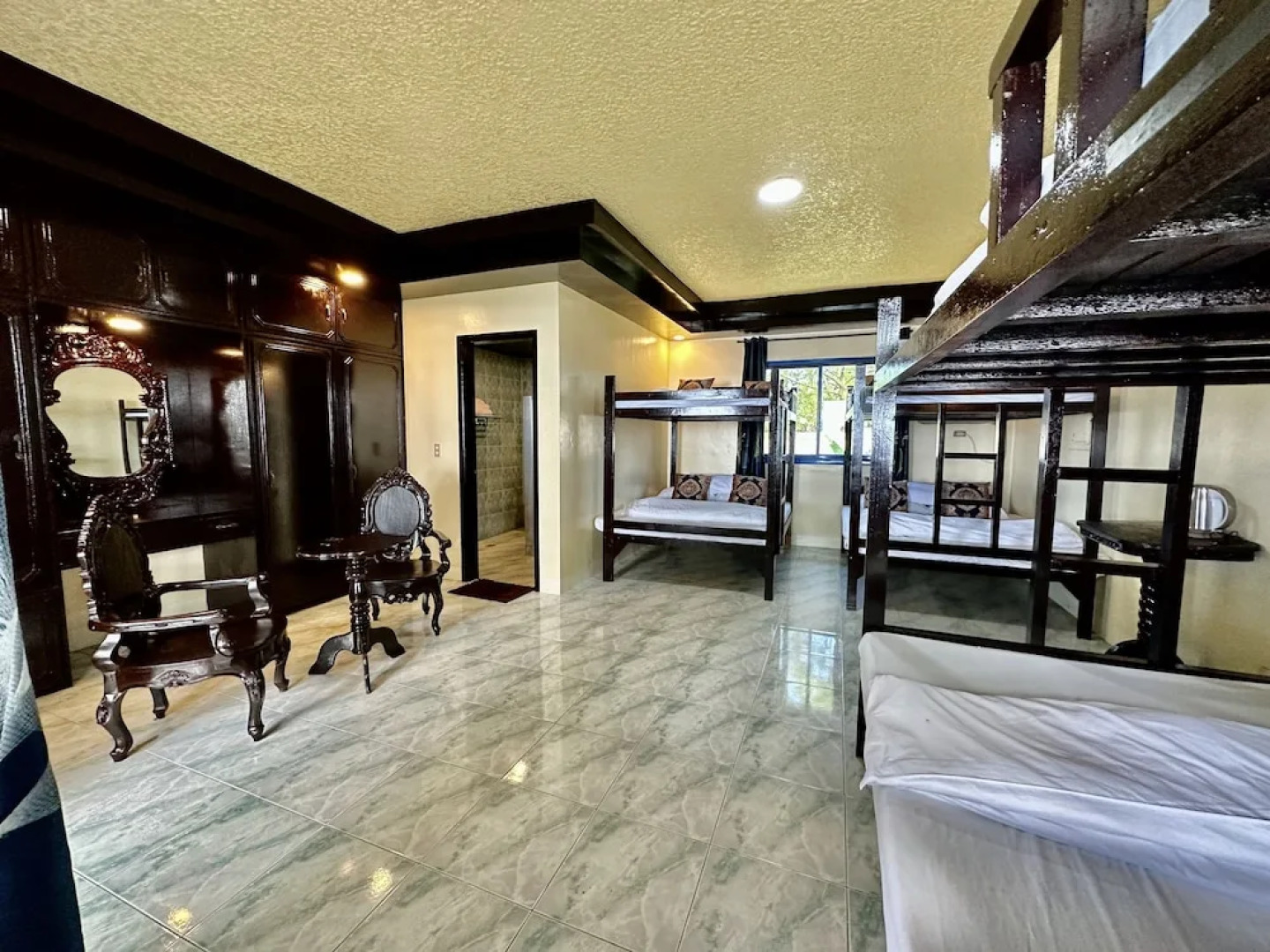 Emmalyn's Paradise Resort