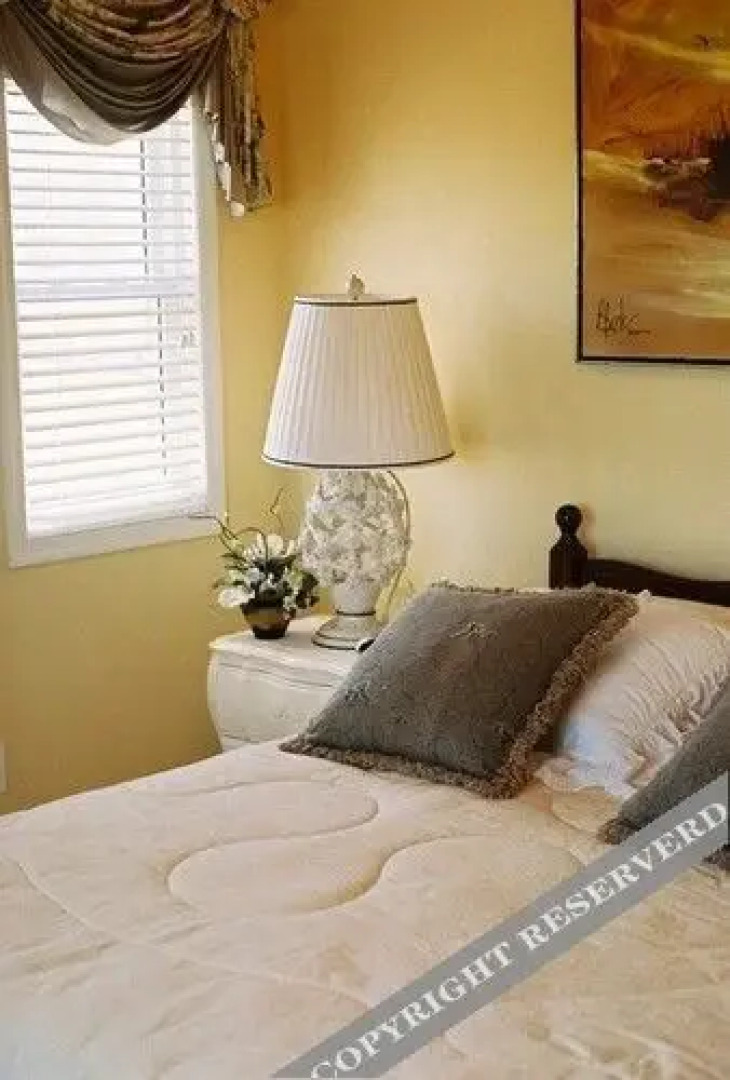 Scungilli Sunset 3 Br Home by RedAwning