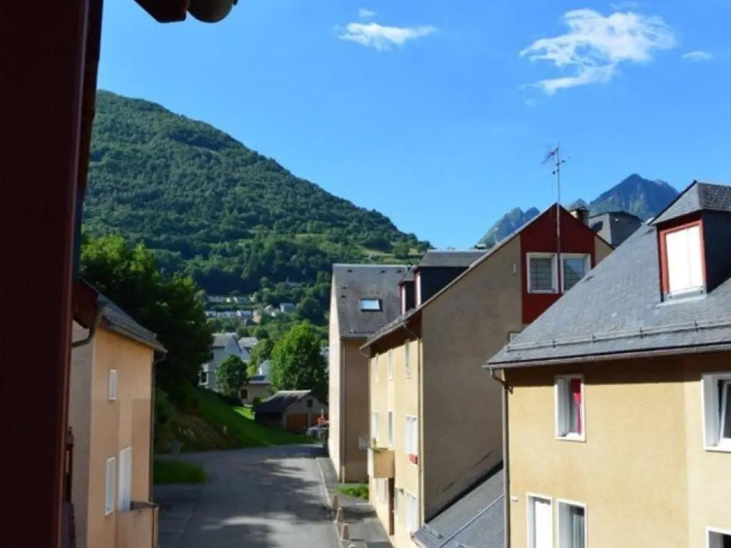 Appartement Esquièze-Sère, 1 pièce, 6 personnes - FR-1-402-30