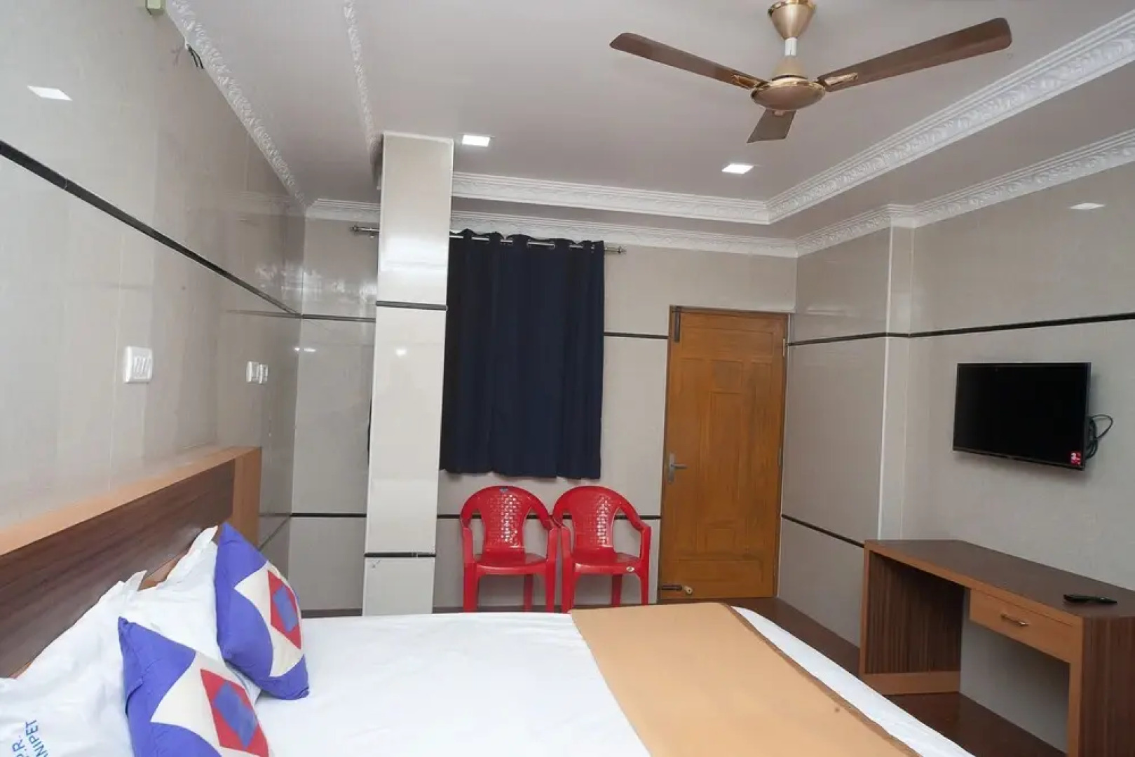 SPOT ON 30656 Sree Padma Residency