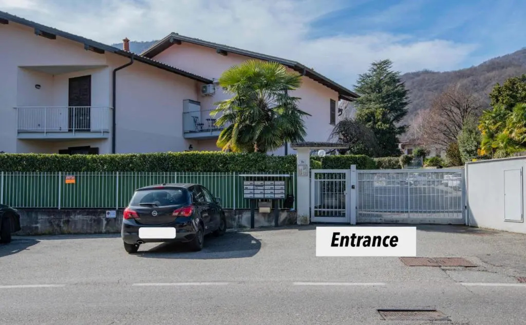 Beach on the Lake and Pet Friendly, ZARA HOUSE