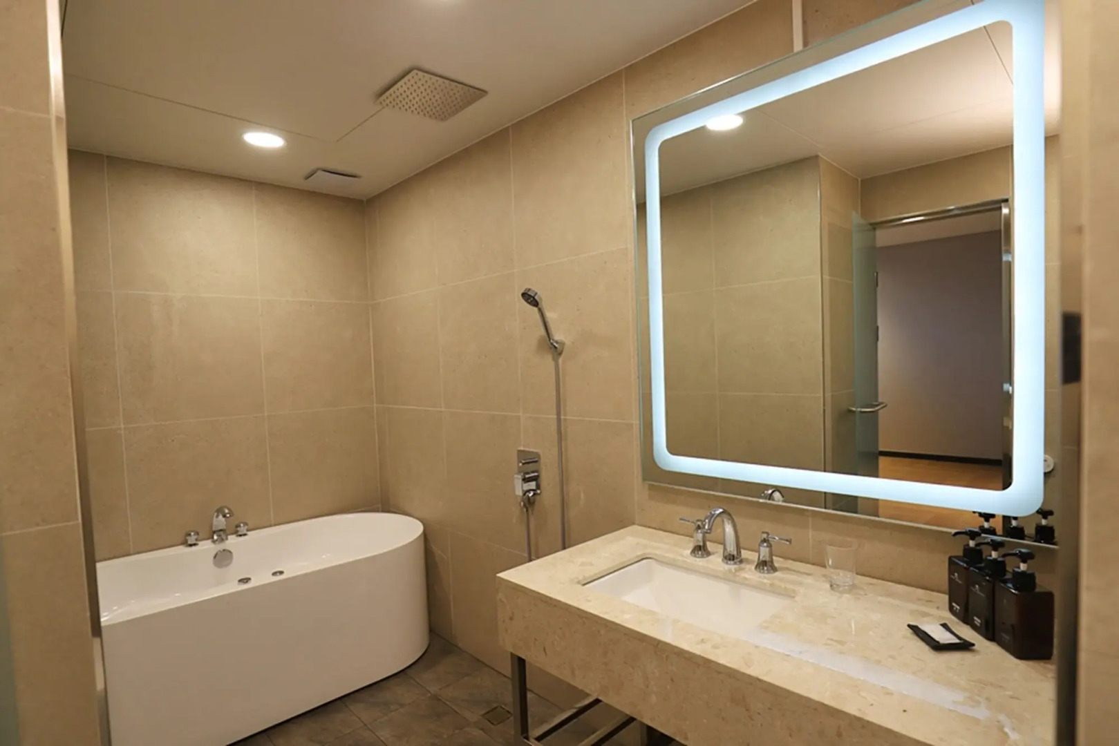 Dongducheon Hotel The Gray