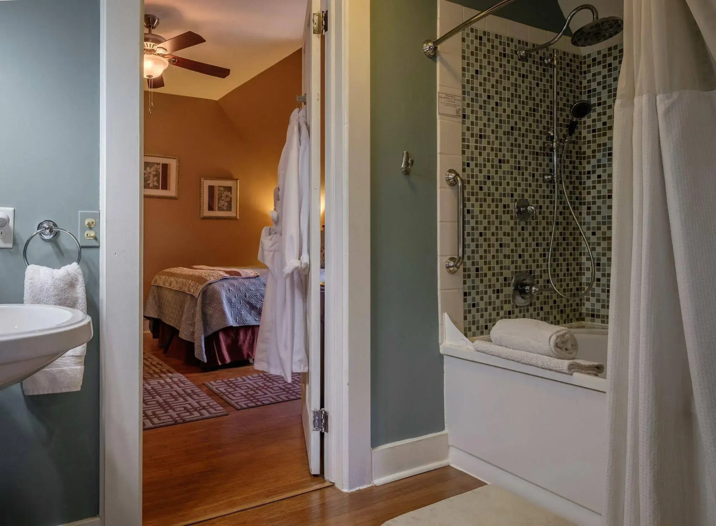 The Kalamazoo House Downtown Hotel & Suites