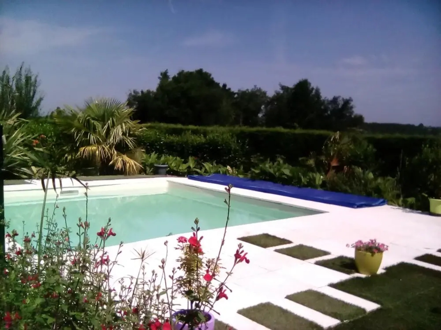 Villa With 3 Bedrooms In Lavergne, With Wonderful Lake View, Private Pool, Furnished Garden - 186 Km From The Beach