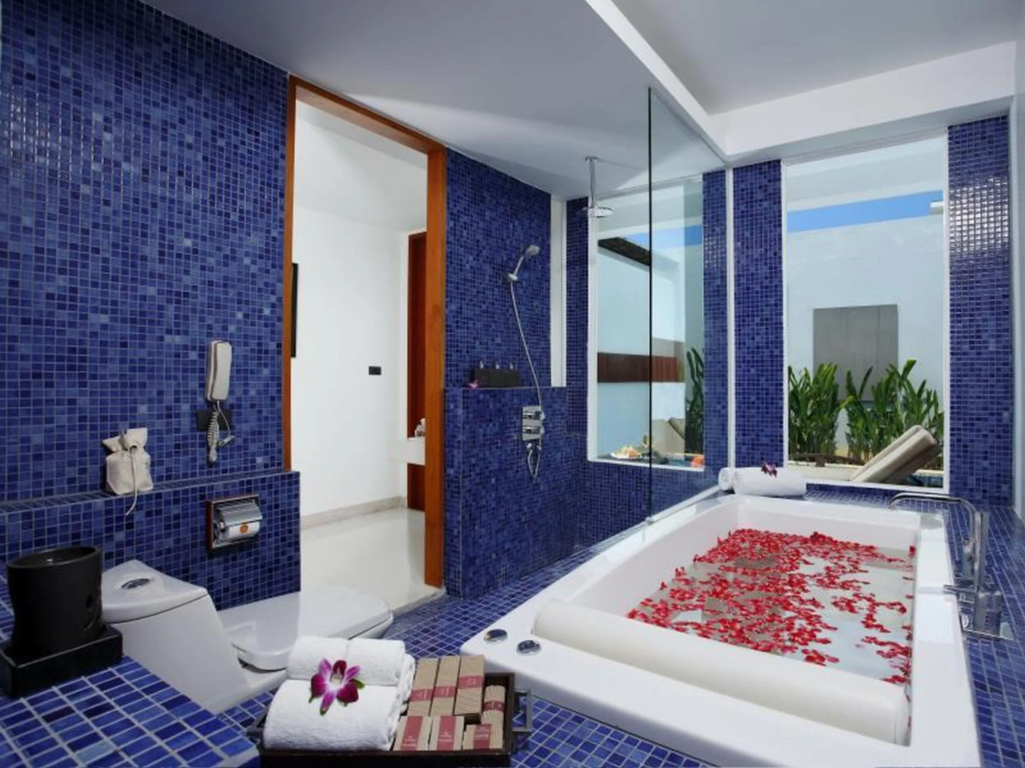 Курортный отель La Flora Resort Patong