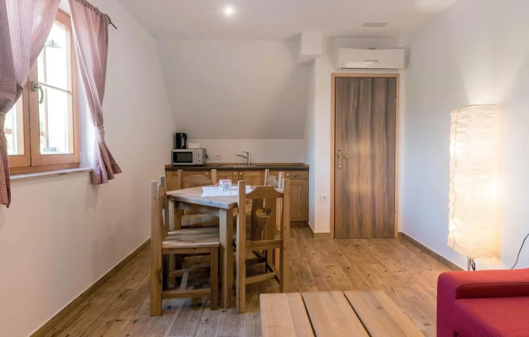 Stunning Home in Repusnica With 5 Bedrooms, Wifi and Outdoor Swimming Pool