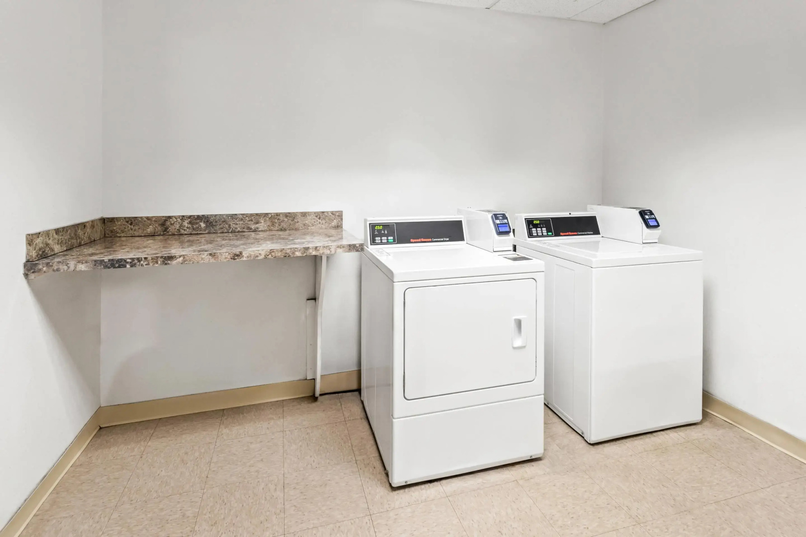 Comfort Suites Clackamas