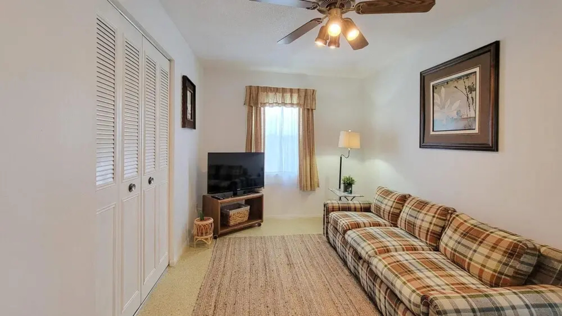 NEW Retro Relaxation in Stylish Rockledge Oasis