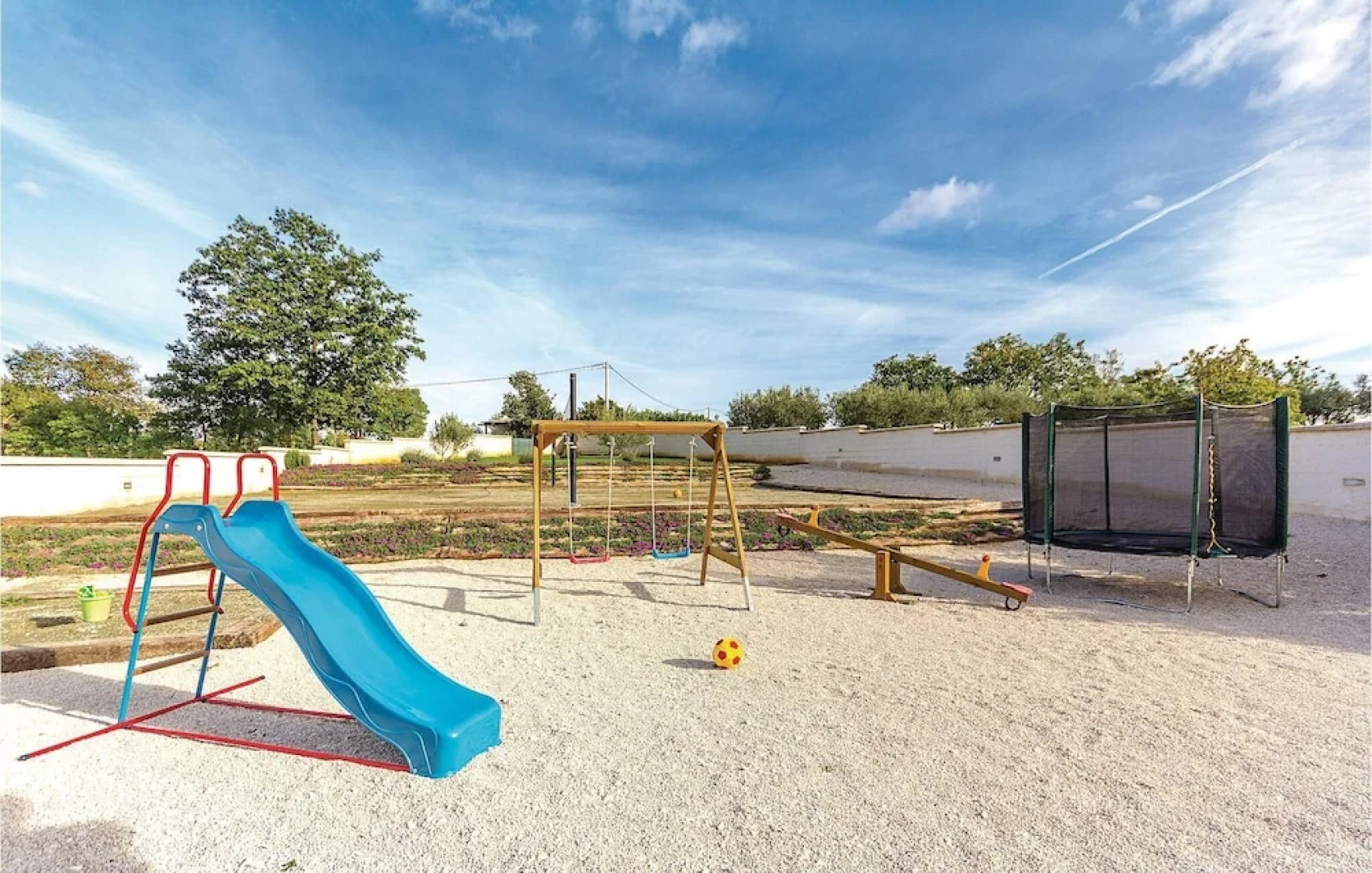 Beautiful Home in Marcana With Wifi and 4 Bedrooms