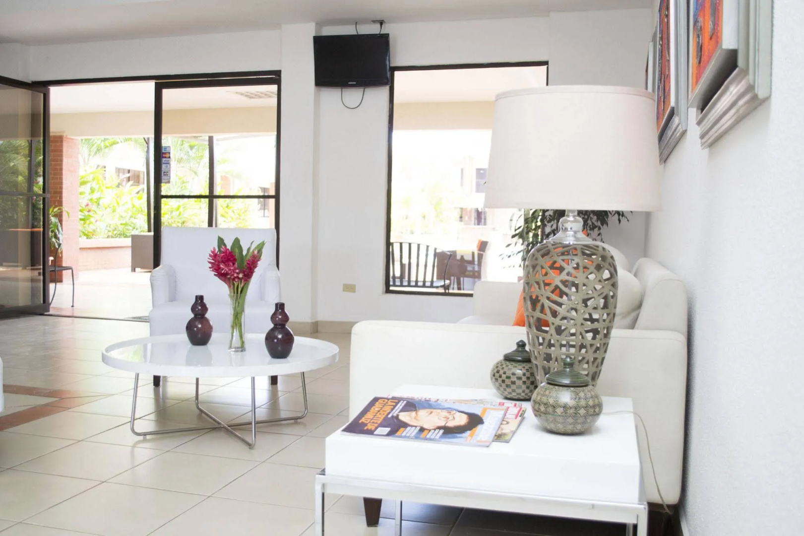 Farallones Hotel