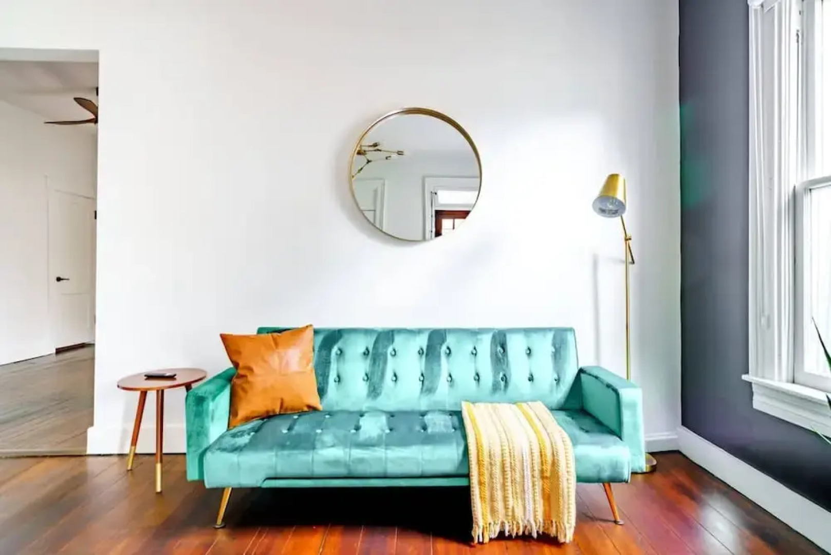 Prime Location Top Rated Clean Parking Free