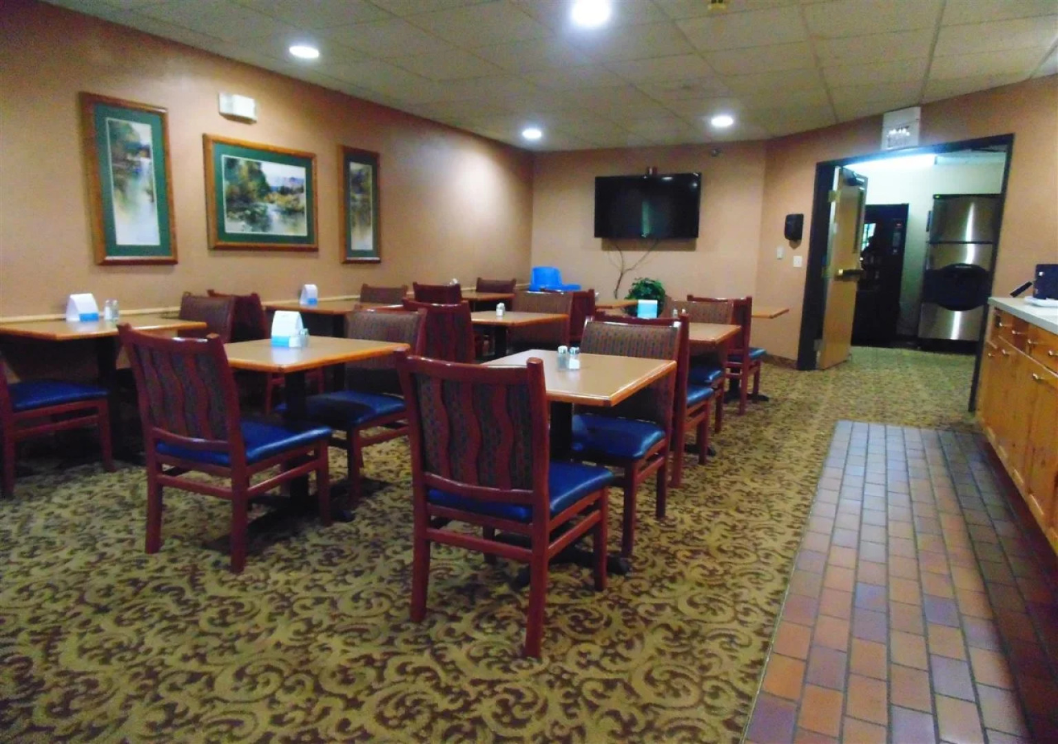 American Inn and Suites Houghton Lake
