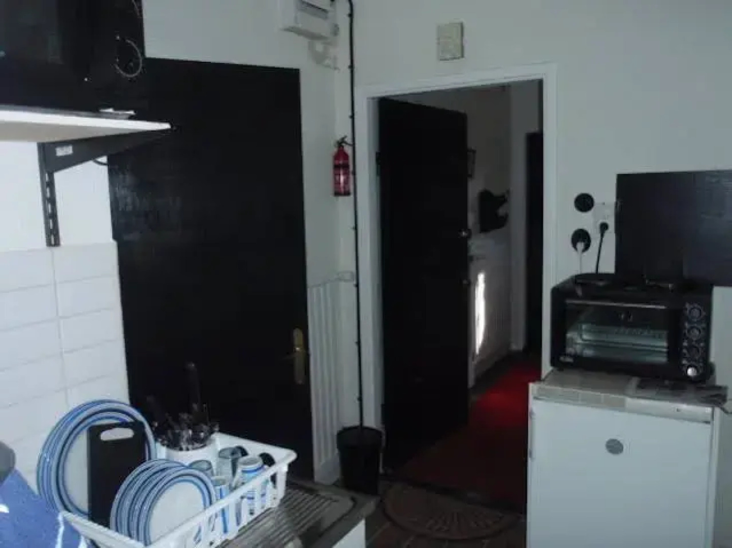 Gustav Bed & Kitchenette